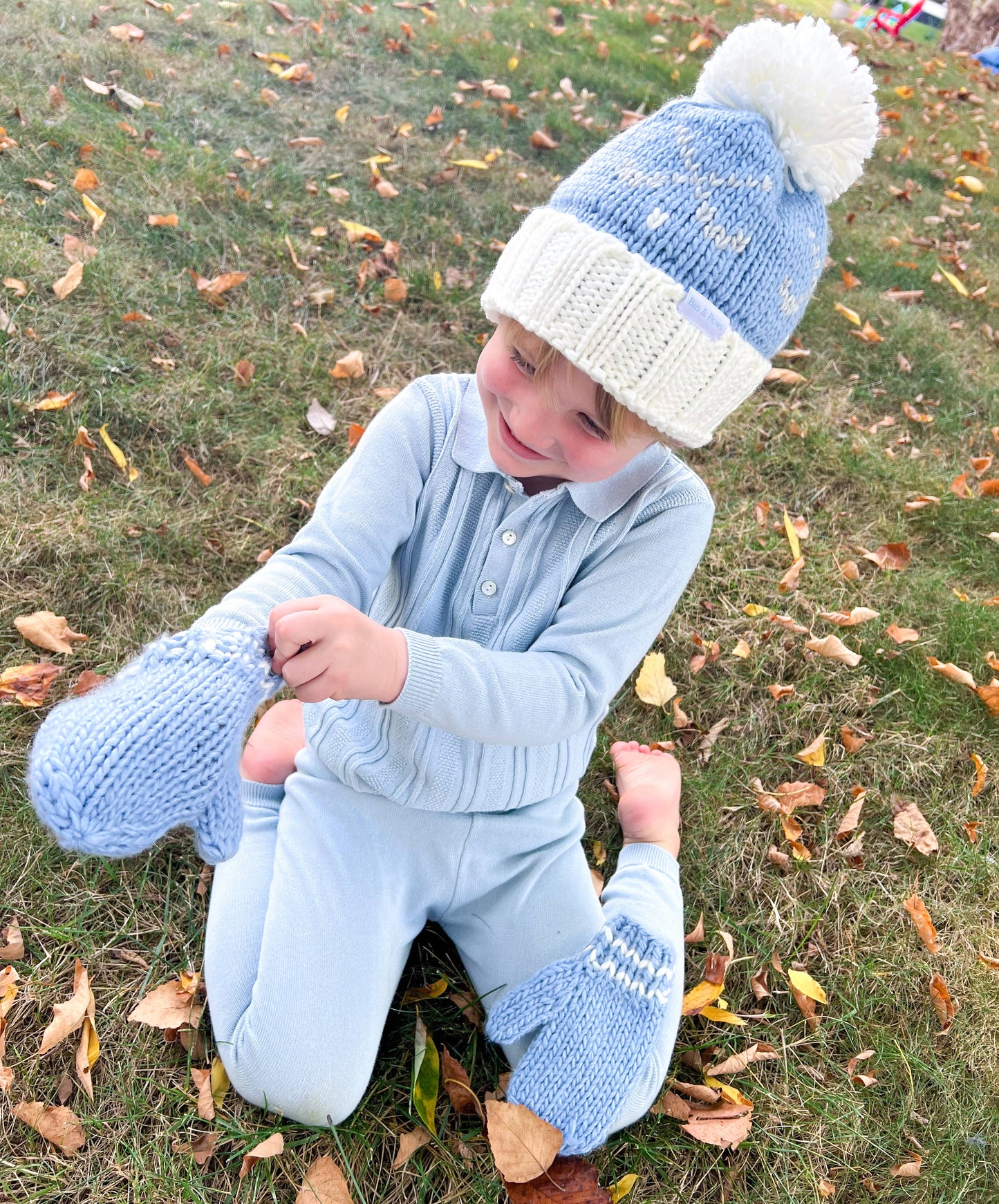 Bits & Bows - Golf Bobble Hat