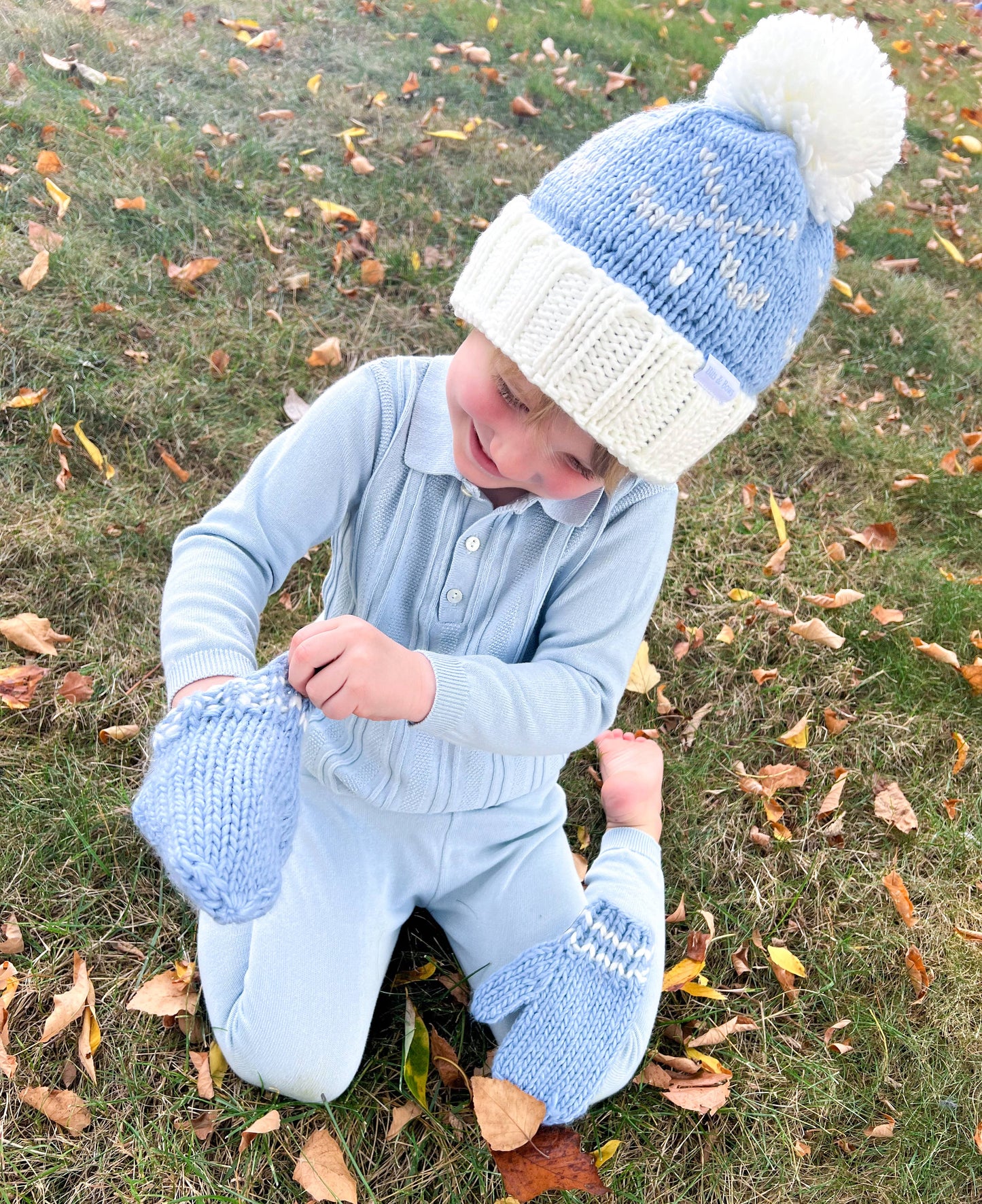 Bits & Bows - Golf Bobble Hat