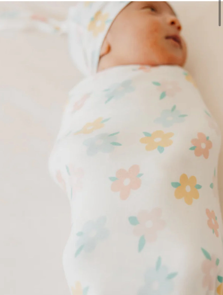 Copper Pearl- Swaddle Blanket- Daisy