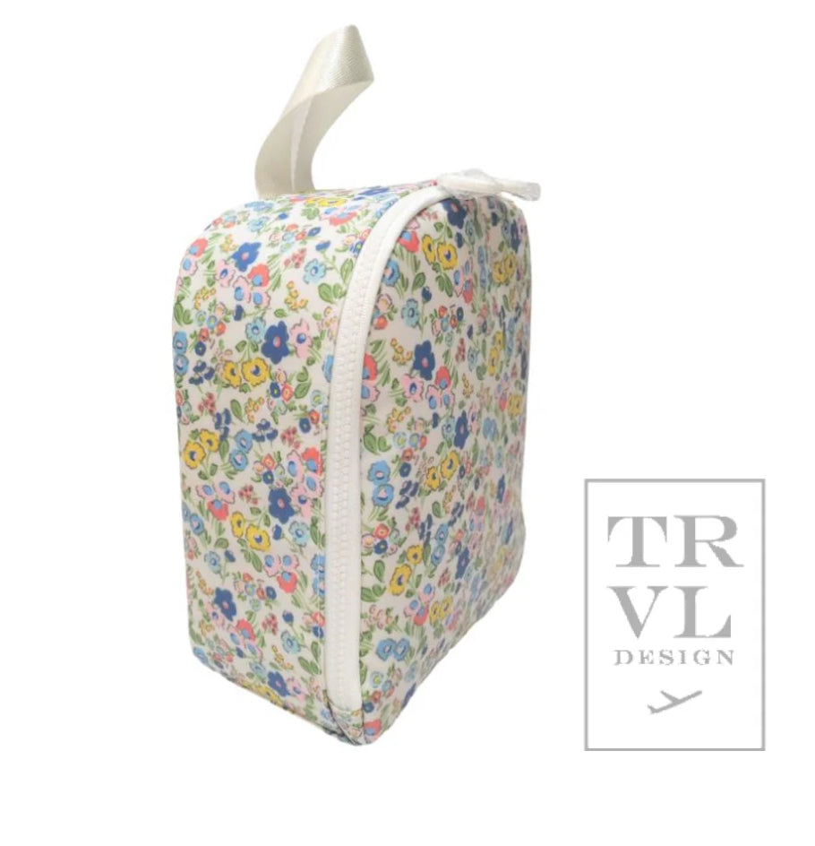 TRVL- Bring It Lunch Bag/ Posies